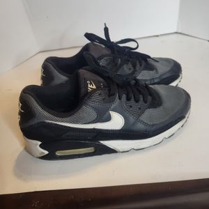Nike Women's Sneakers Black and Gray